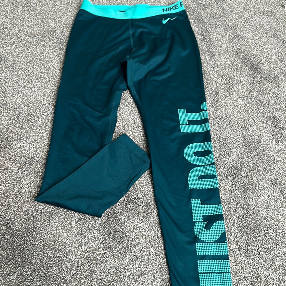 Nike fitness workout leggings
